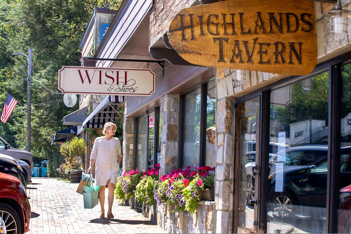 shopping in highlands north carolina