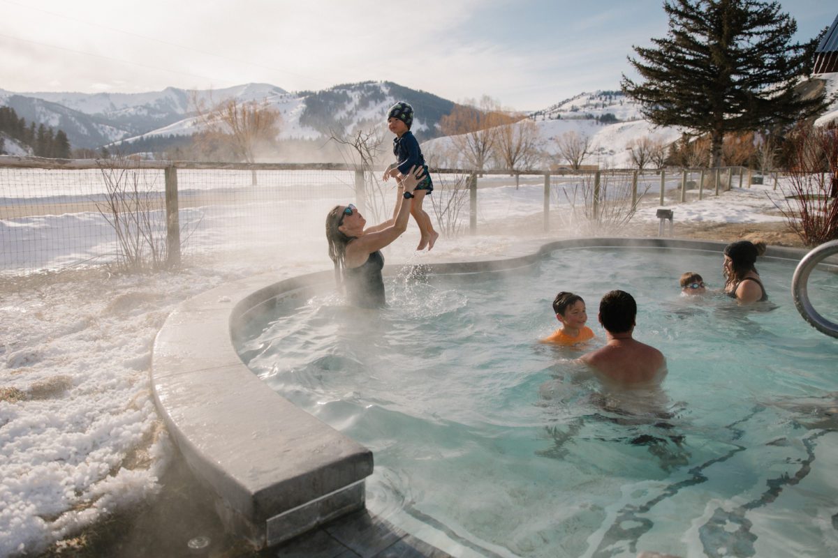 shannoncorsi-astoriahotsprings-2-14-2-1200x800