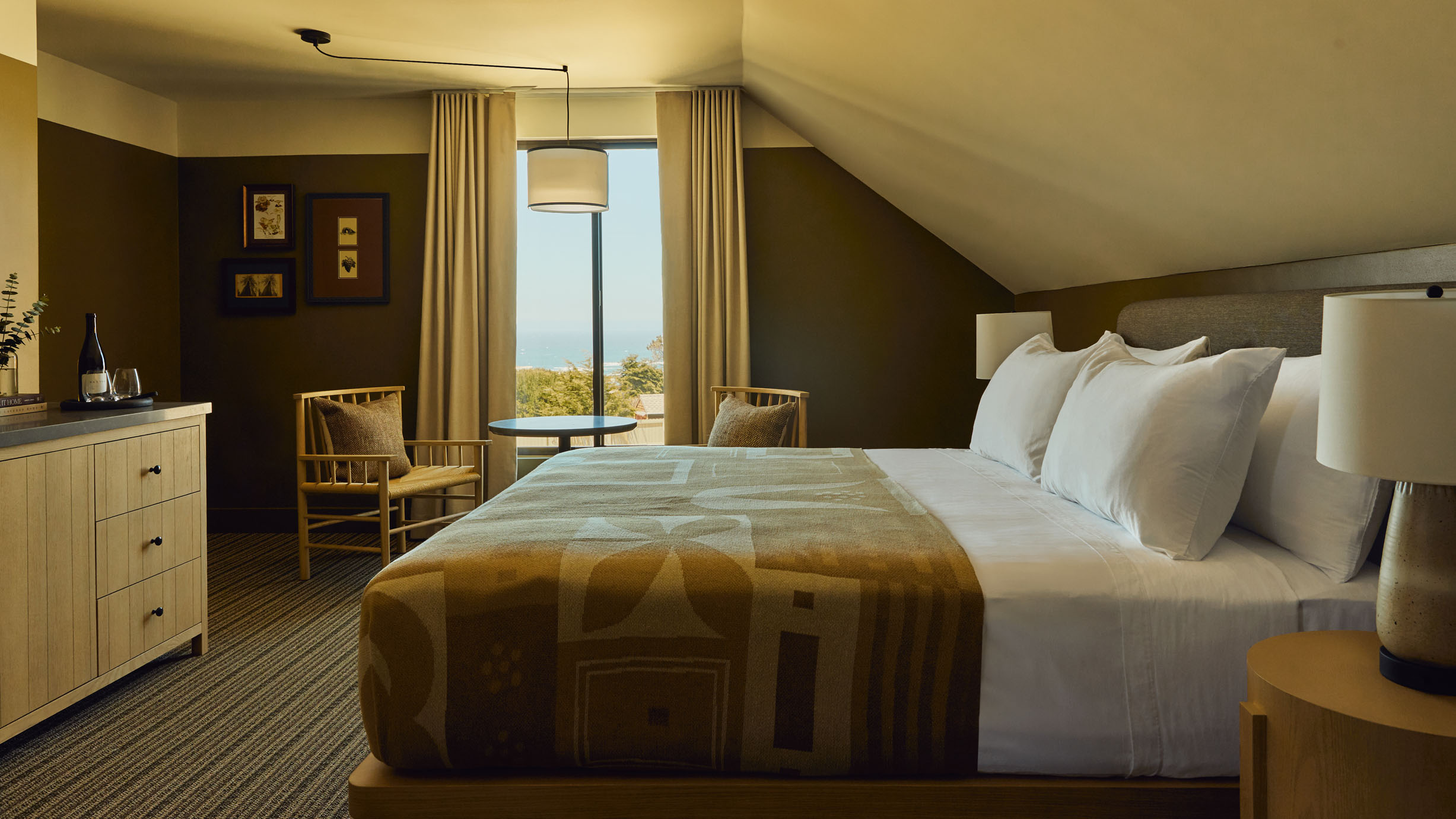 double room at mendocino hotel